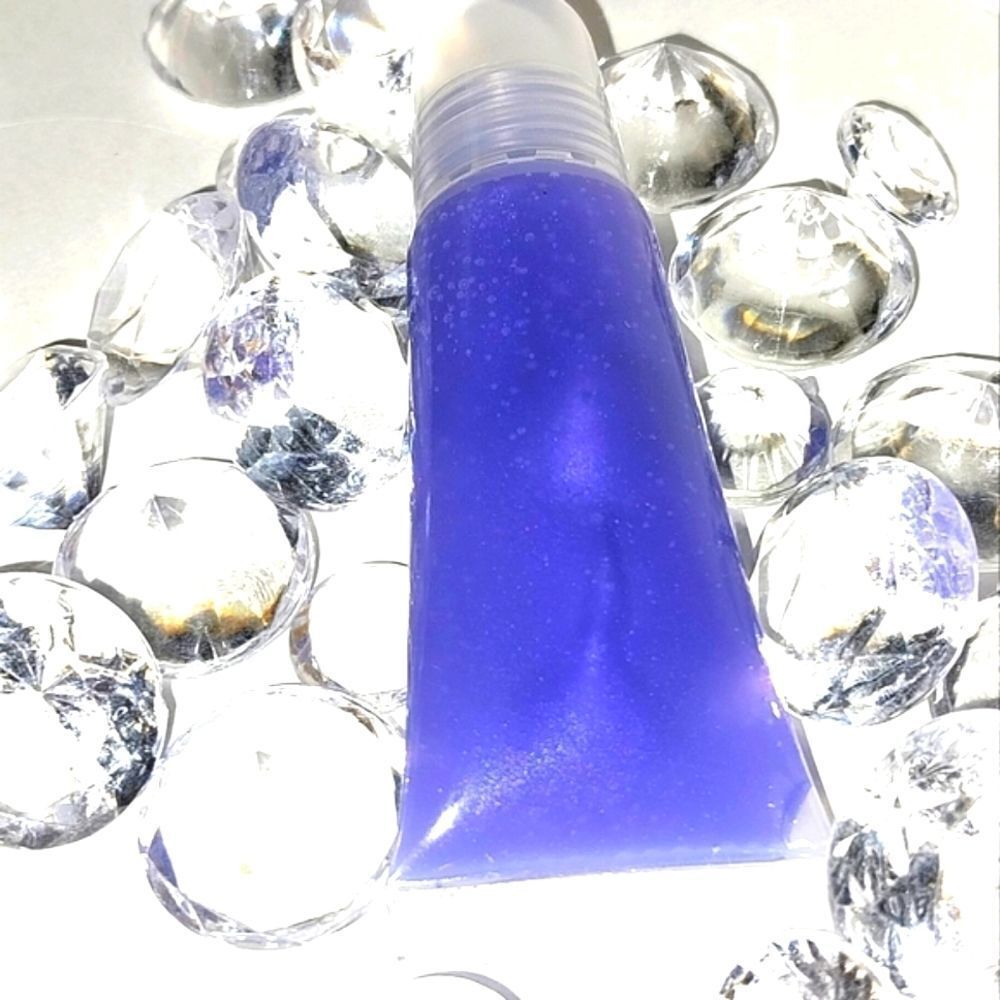 Hand crafted Boujee lip gloss - Picture 5 of 5
